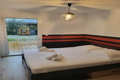 Neues Haus mit Swimmingpool