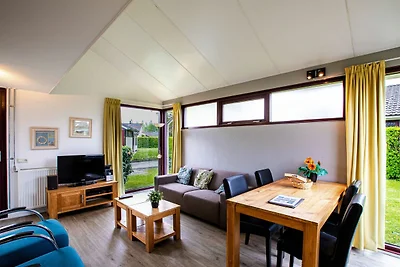 Bungalow in Zeeland in der Nהhe des Sees