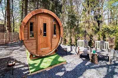 Ferienhaus in Biron mit Fasssauna