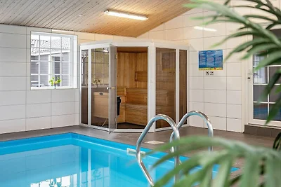 24 Personen Ferienhaus in Øster Assels