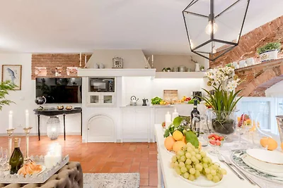 Appartement met uitzicht op het Lucca-plein
