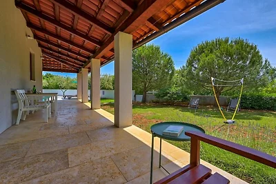Villa in Krnica met zwembad