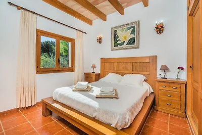 Villa mallorquina contemporánea para 6...