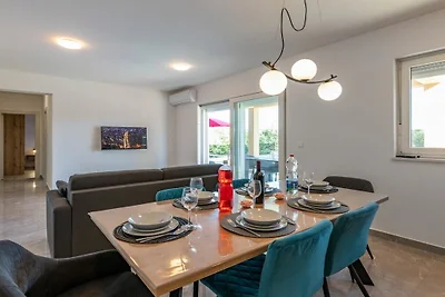 Ferienhaus in Labin mit Schwimmbecken