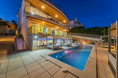 Villa di lusso ad Alcudia Maiorca con Jacuzzi