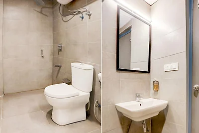 Super Townhouse Prayagraj vicino alla...