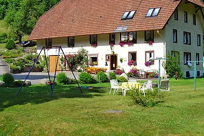 Ferienwohnung im Landhausstil mit Garten