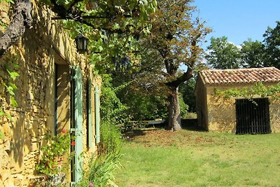 Komfortables Ferienhaus mit Garten