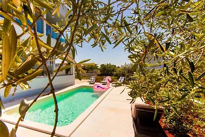 Villa mit Pool und Meerblick in Fazana -...