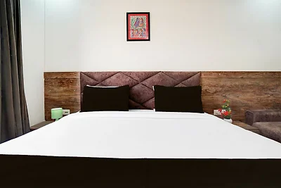 Gemütliche Aufenthalte im Taj Nagri Basai von...