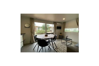 Tiny Cottage Hottub 2+2