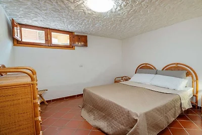 Wohnung in San Teodoro mit Terrasse