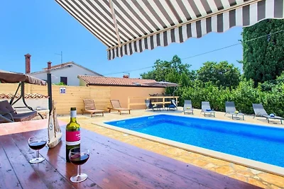Villa in medulin mit Schwimmbecken
