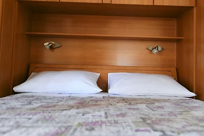 Scenic Retreat Rooms and Family Apartments - ...