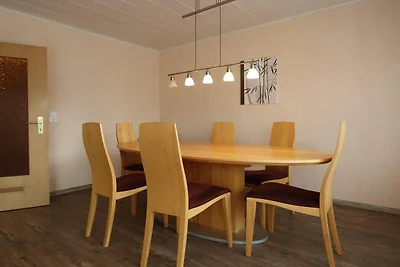 Gemütliches Reihenhaus mit Garten