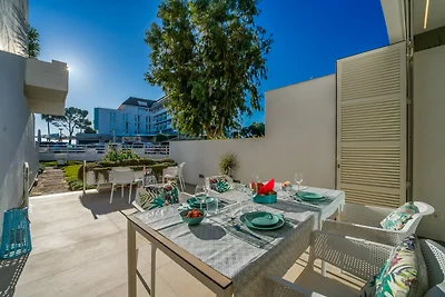 Erdgeschosswohnung mit Terrasse