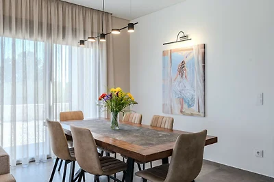 Villa in Viran Episkopi mit Privatpool