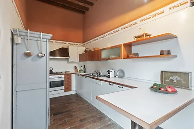 Einladendes Herrenhaus in Stagno mit Garten