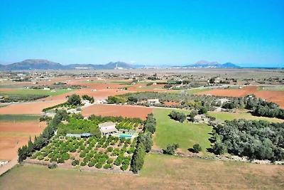 Villa a Muro con piscina e giardino di aranci