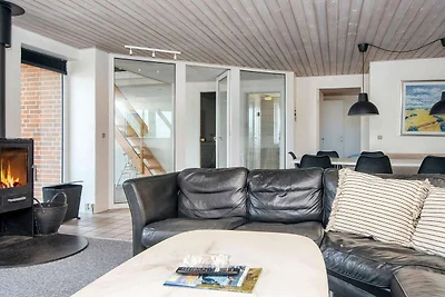 12 Personen Ferienhaus in Harboøre-By Traum