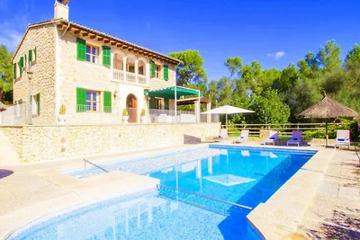 Wunderschöne Villa mit privatem Pool