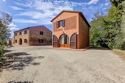 Landferienhaus in Gambassi Terme mit Garten