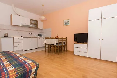 Apartments Mastelić - One Bedroom Apartment w...