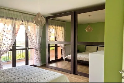 Schöne Villa mit Pool und Garten