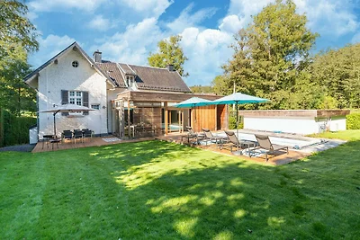 Villa White im Spa mit Pool