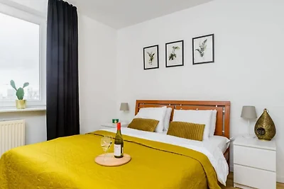 Spacious Central Warsaw Apartment