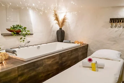Einladendes Ferienhaus mit Frühstück
