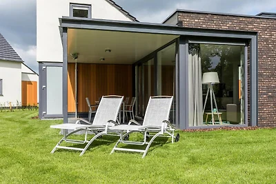 Moderne villa met wellness in Limburg