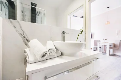 Rosa Taunus Apartment