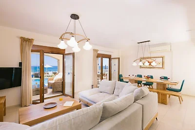 Villa in Rethymno am Strand mit Pool