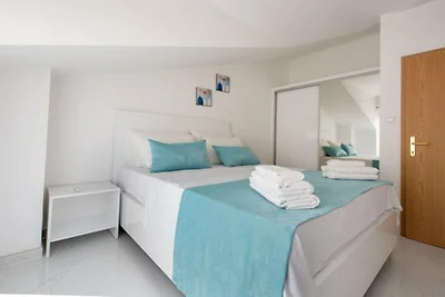 Villa Tomi -  Studio With Sea View (2)