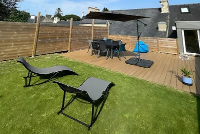 Guerlesquin-Dorfhaus mit Garten