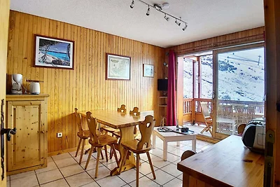 Geräumiges Apartment · Direkter Zugang zur Sk...