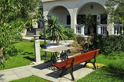 Ferienwohnung in Senj mit Schwimmbecken