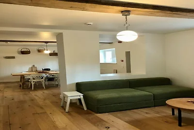 Huisje met 2 slaapkamers, park en hertenpark