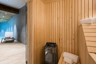 Chalet in La Clusaz mit beheiztem Pool