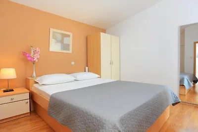 Apartments Roščić - Classic Two Bedroom Apart...