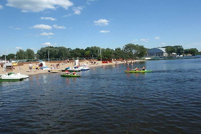 WOhnung mit Pool und Garten in Stepniczka