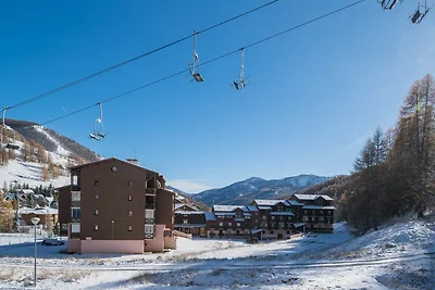 Wohnung in Allos in der Nähe des Skigebiets