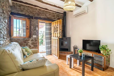 Casa Dalia met zeezicht en zwembad in Adra