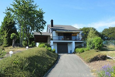 Geräumiges Haus mit schöner Terrasse