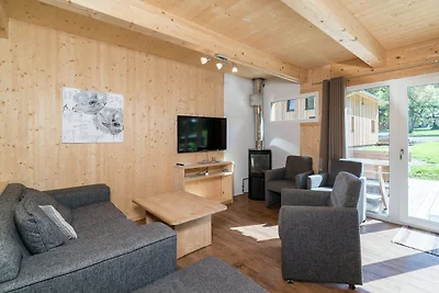 Angenehmes Chalet mit Whirlpool