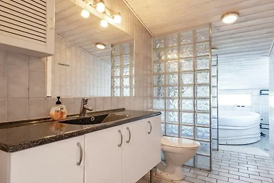 Gezellig vakantiehuis in Lokken, aan zee