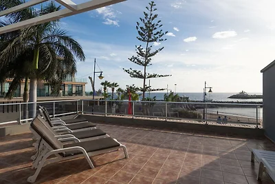 Strandwohnung in Mogán mit Terrasse