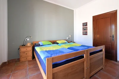 Ferienhaus mit Pool in der Nähe von Arenas