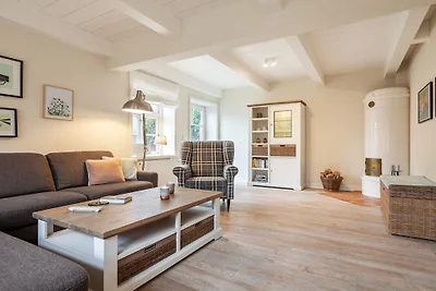 Ferienhaus in Utersum mit Schwimmbecken